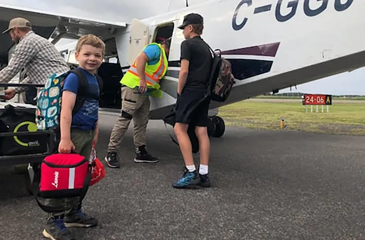 پرواز روزانه به مدرسه!